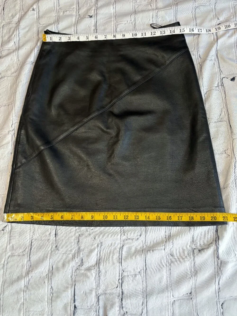 Anonymous by John Carlisle Genuine Lambskin Leather Skirt Black Size 6